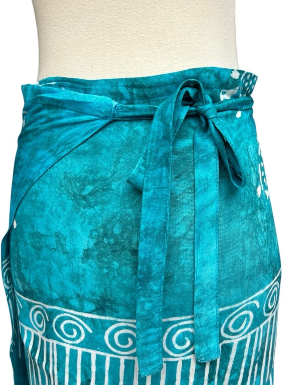 Turquoise Beach Wrap Skirt Teal Turtle Print Swim Sarong Wrap Skirt, Medium - Picture 8 of 10